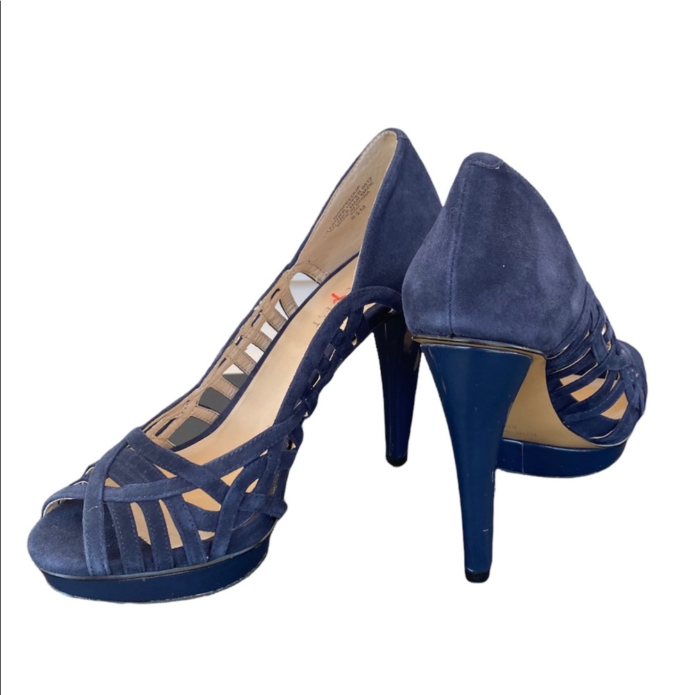 NINE WEST NAVY BLUE SUEDE PUMPS SIZE 6.5